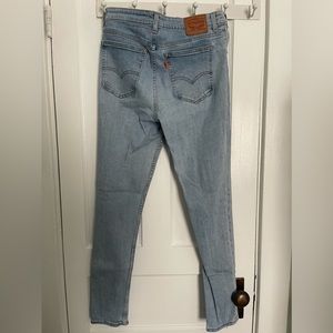 Levi’s vintage high rise slim women’s jeans size 30 waist